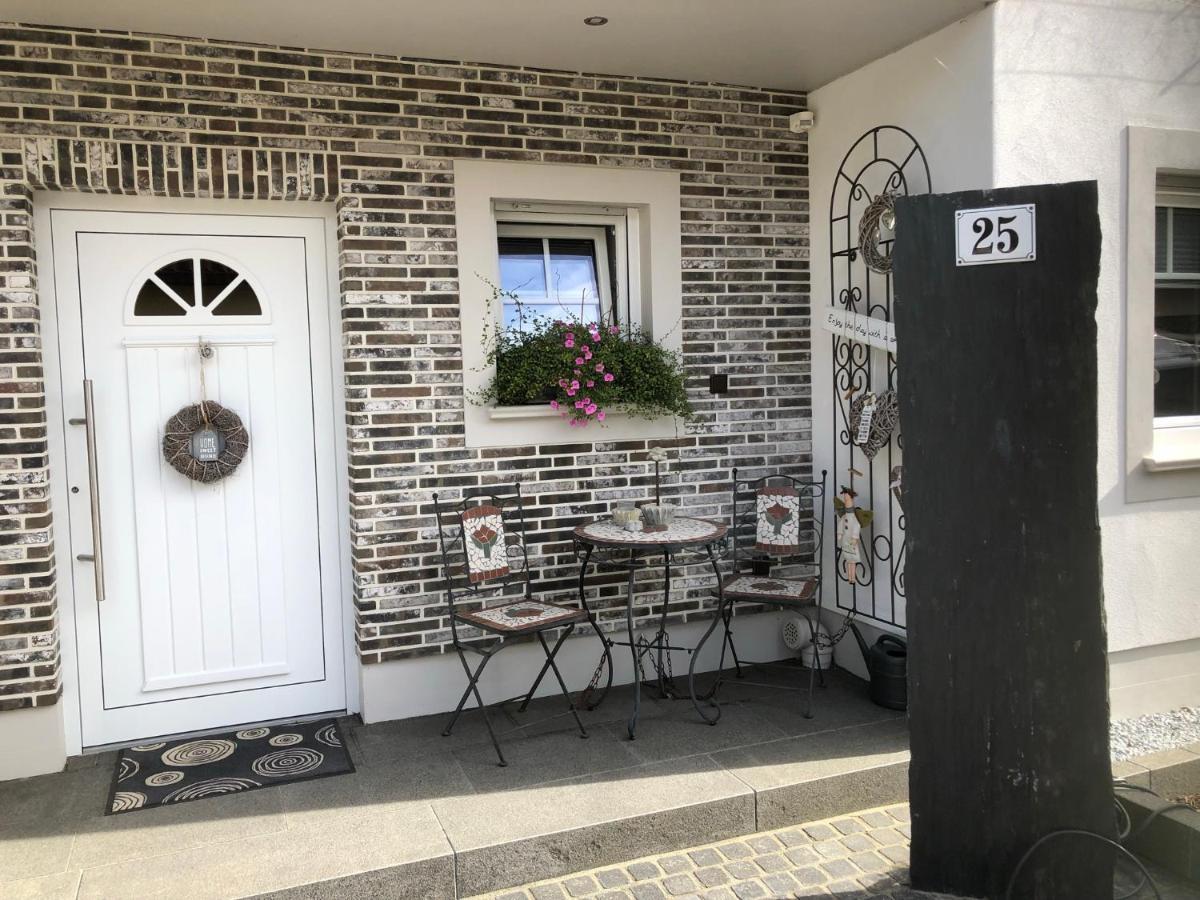 Homeflair Niederkassel Exterior foto